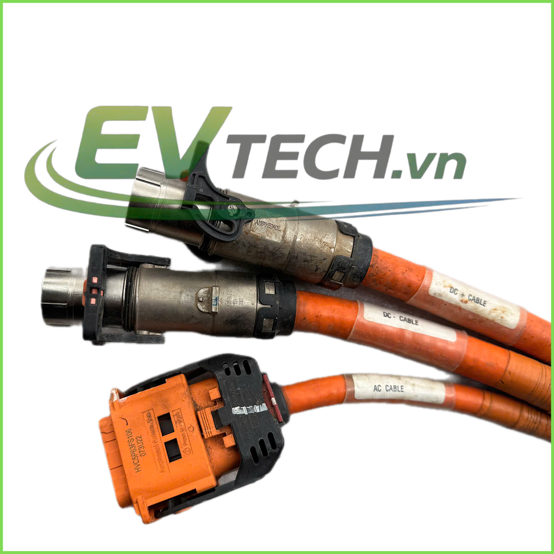 cap_sac_xe_lap_cho_vinfast_vf8_6